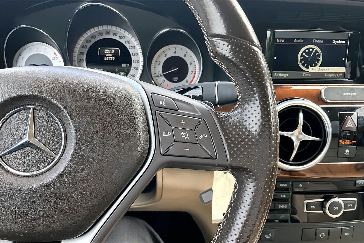 Used 2015 Mercedes-Benz GLK 350 4MATIC image 25