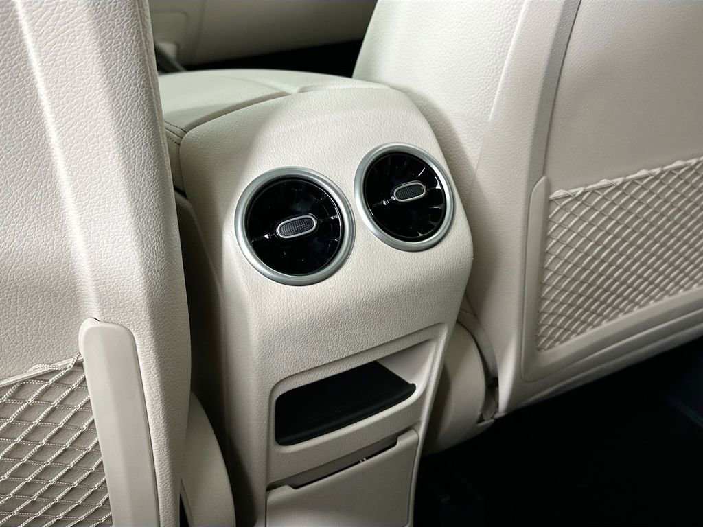 New 2026 Mercedes-Benz GLB 250 image 25