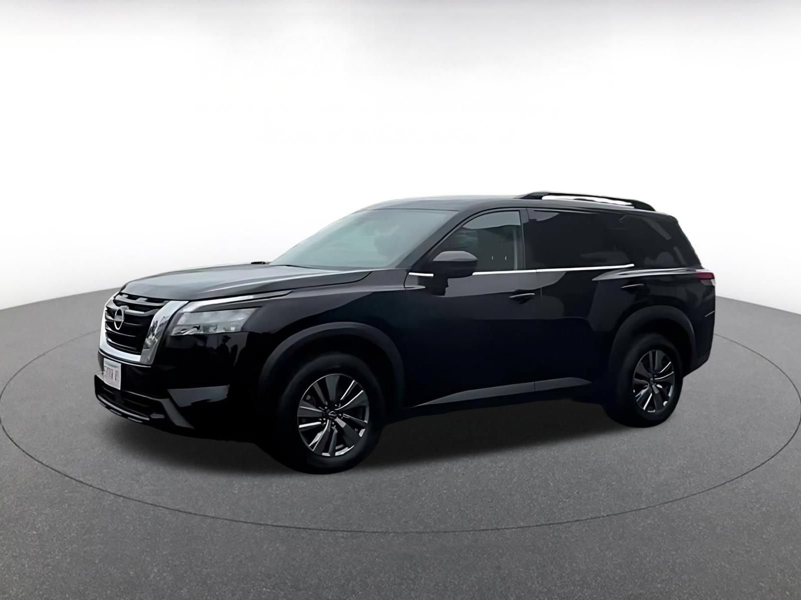 Used 2025 Nissan Pathfinder SV FWD image 6