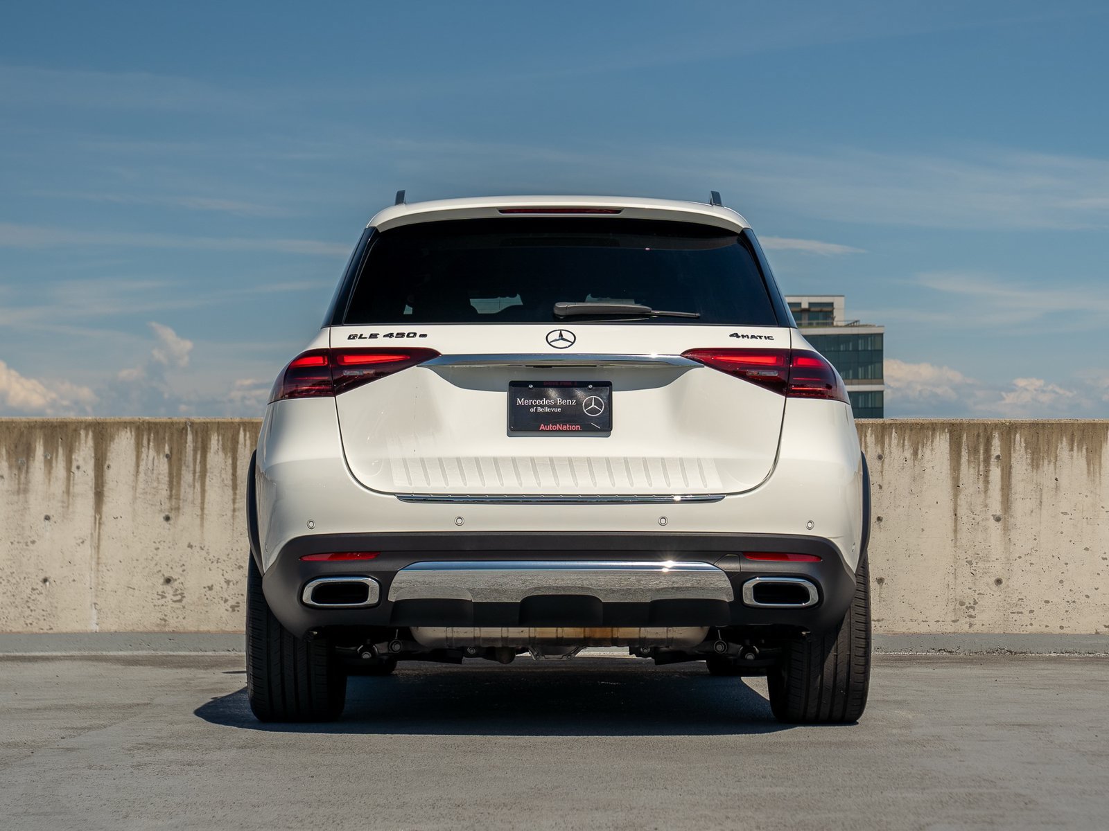 Certified 2025 Mercedes-Benz GLE 450e 4MATIC w/ Winter Package image 5