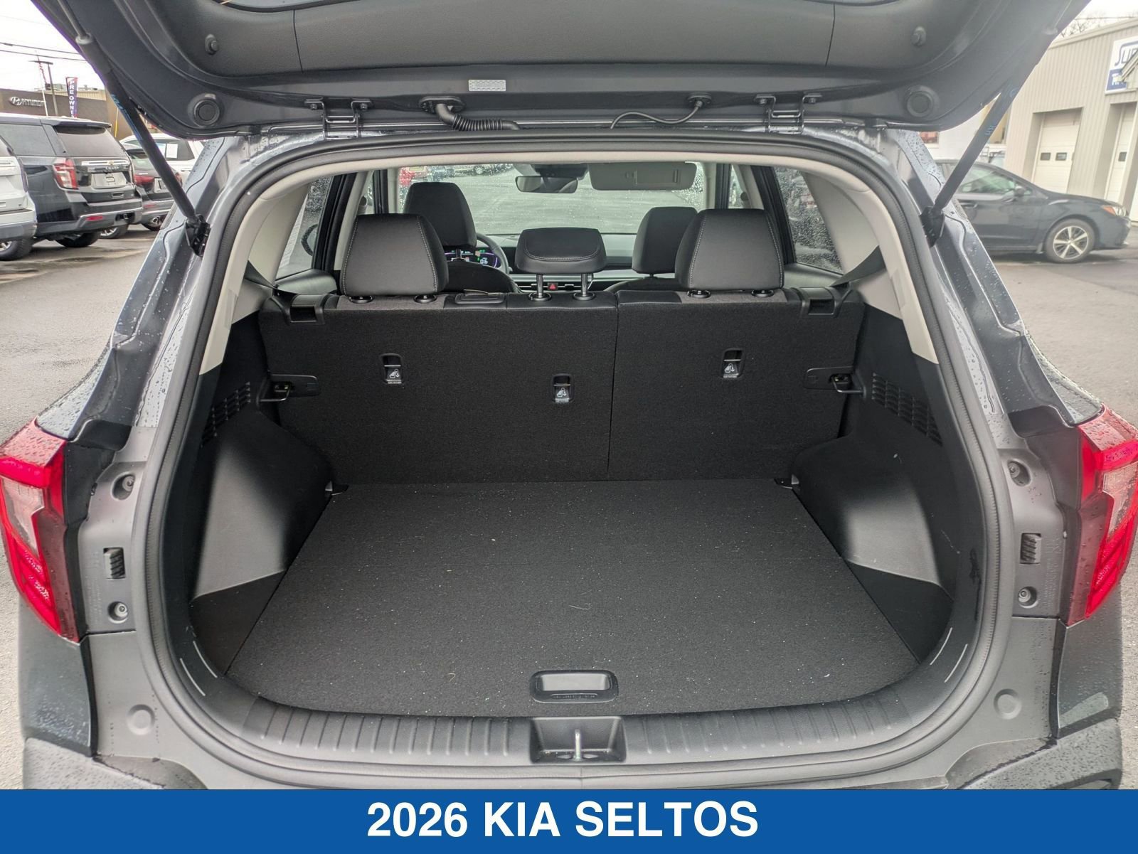 Used 2026 Kia Seltos S AWD/4WD image 32
