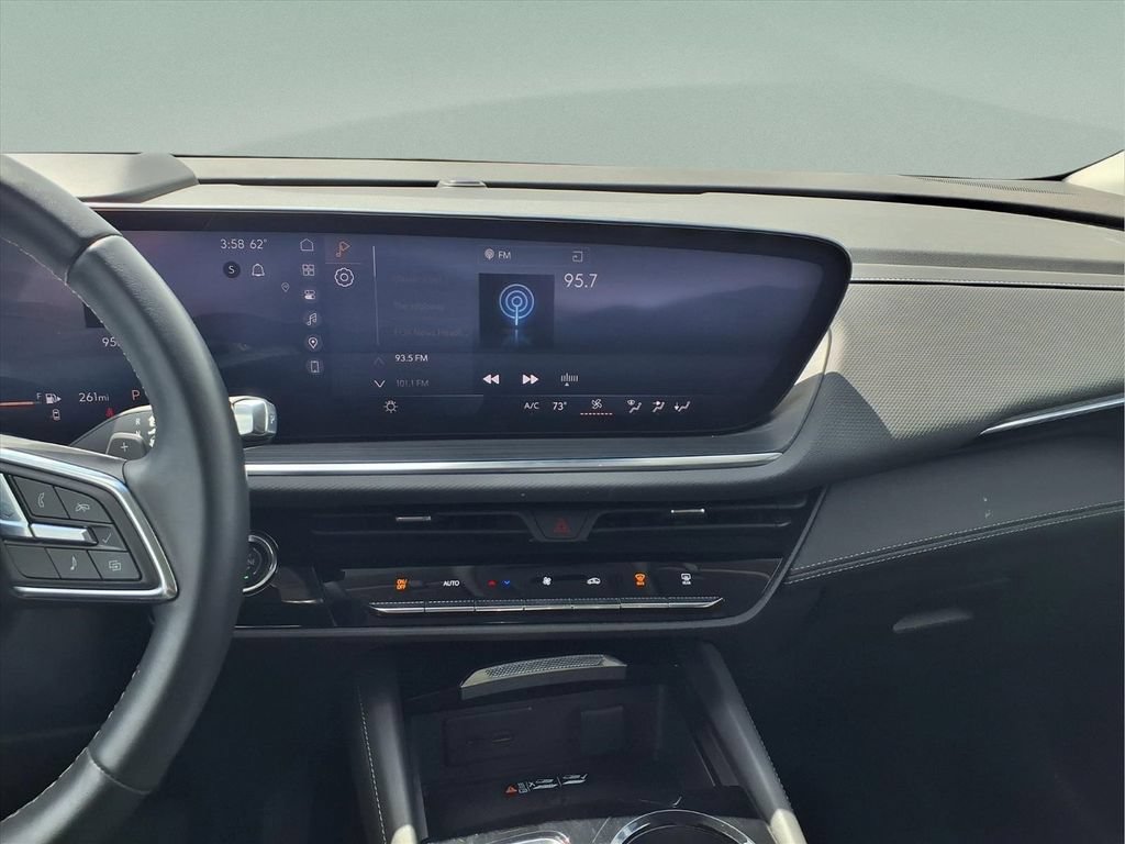 Certified 2025 Buick Envision Preferred AWD/4WD image 18