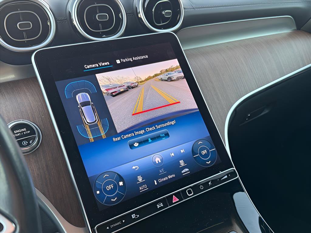 Used 2024 Mercedes-Benz GLC 300 4MATIC image 27