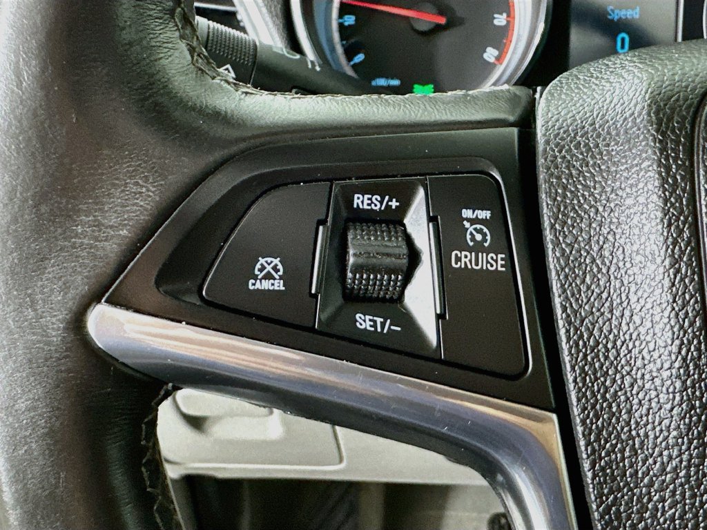 Used 2015 Buick Encore Convenience FWD image 9
