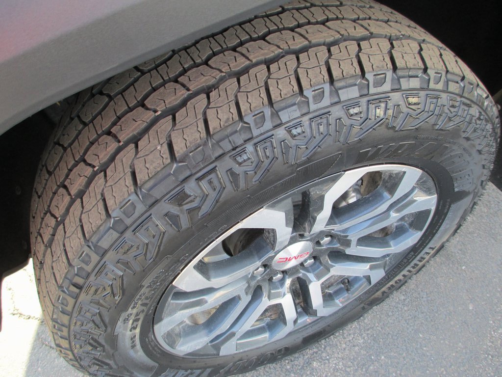 Certified 2024 GMC Canyon AT4 w/ Canyon Safety Plus Package image 12