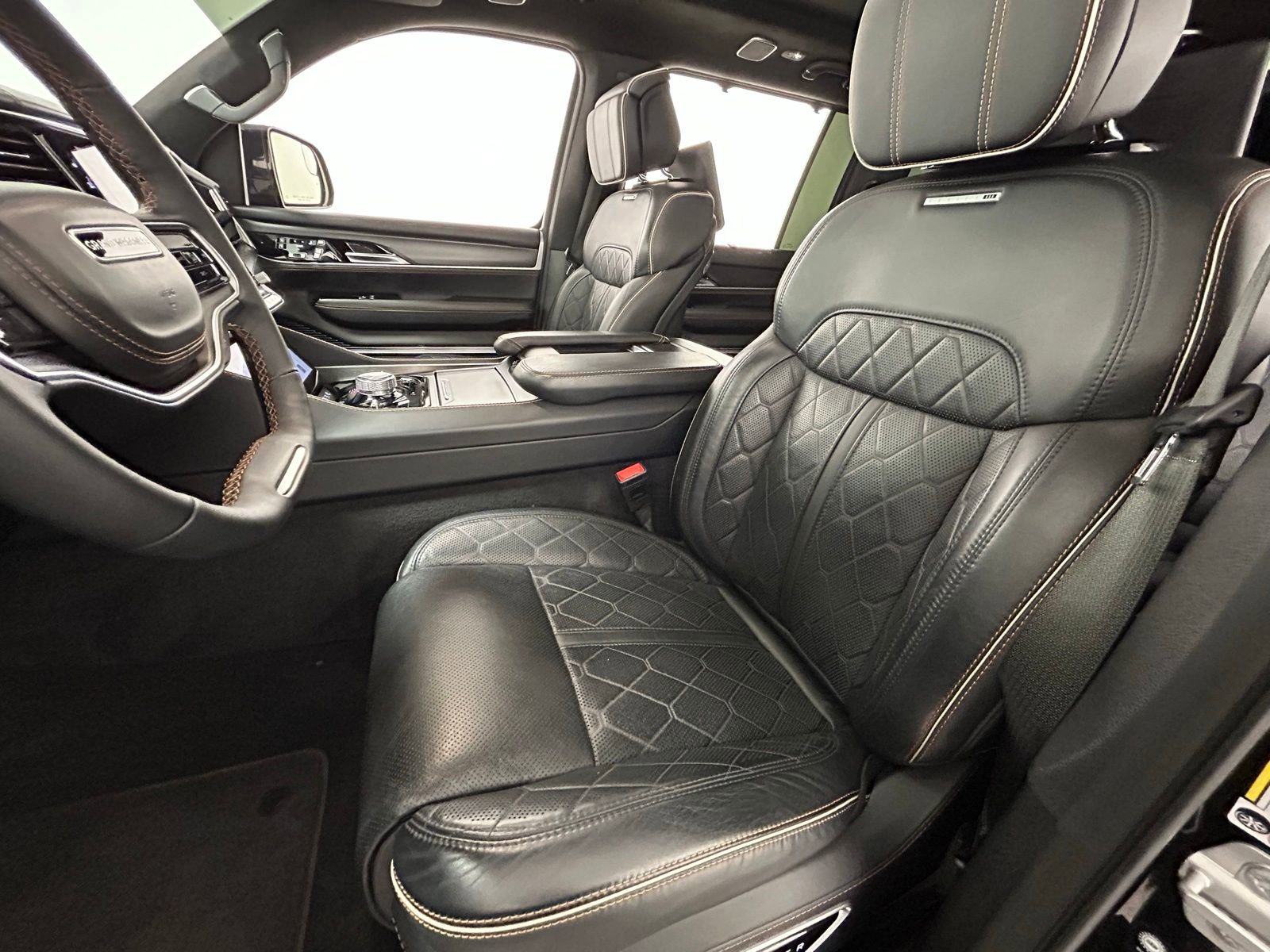 Used 2024 Jeep Grand Wagoneer L Series III w/ Rear Seat Video Group 1 image 29