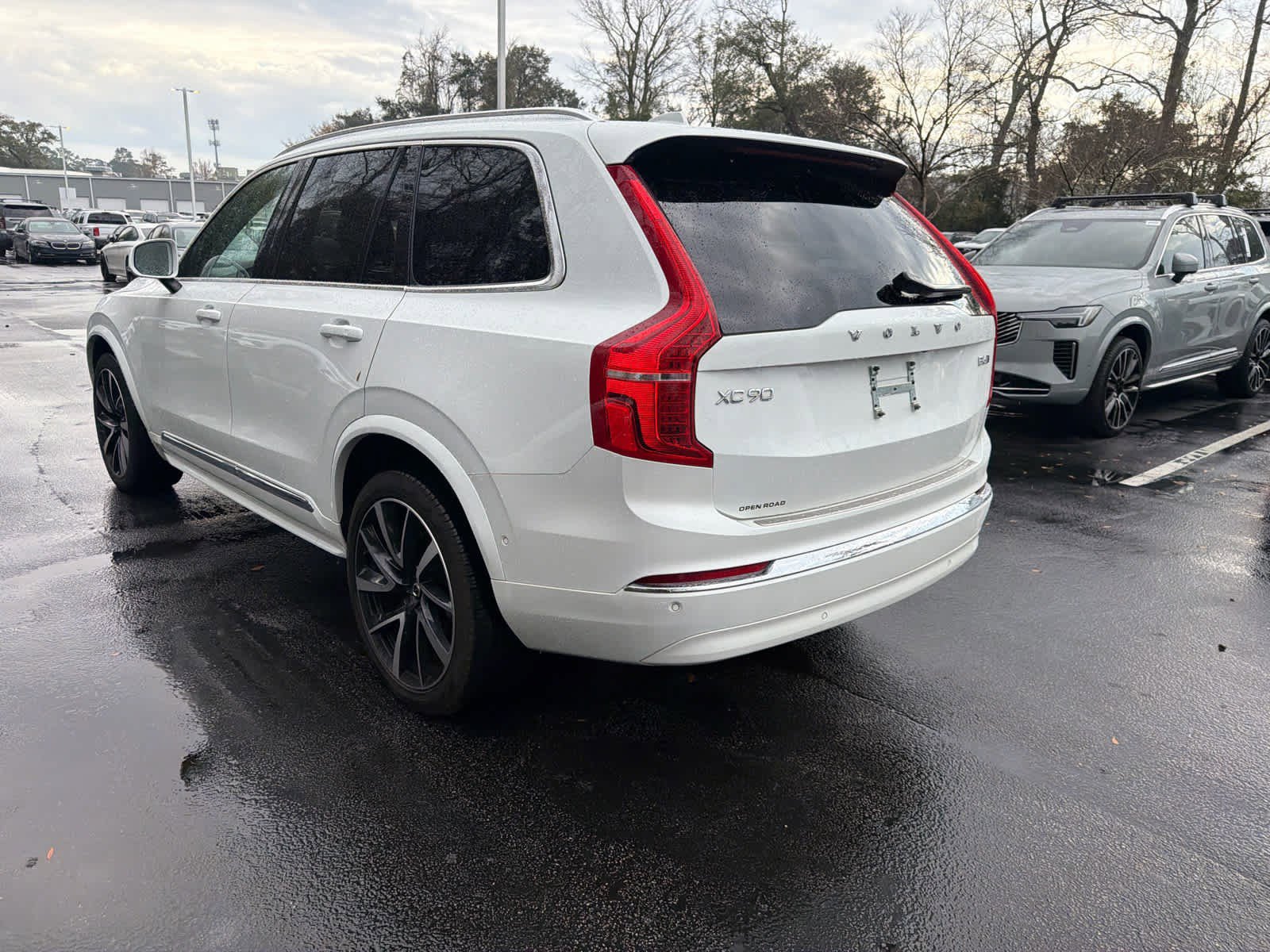 Certified 2024 Volvo XC90 B6 Plus w/ Protection Package Premier image 13