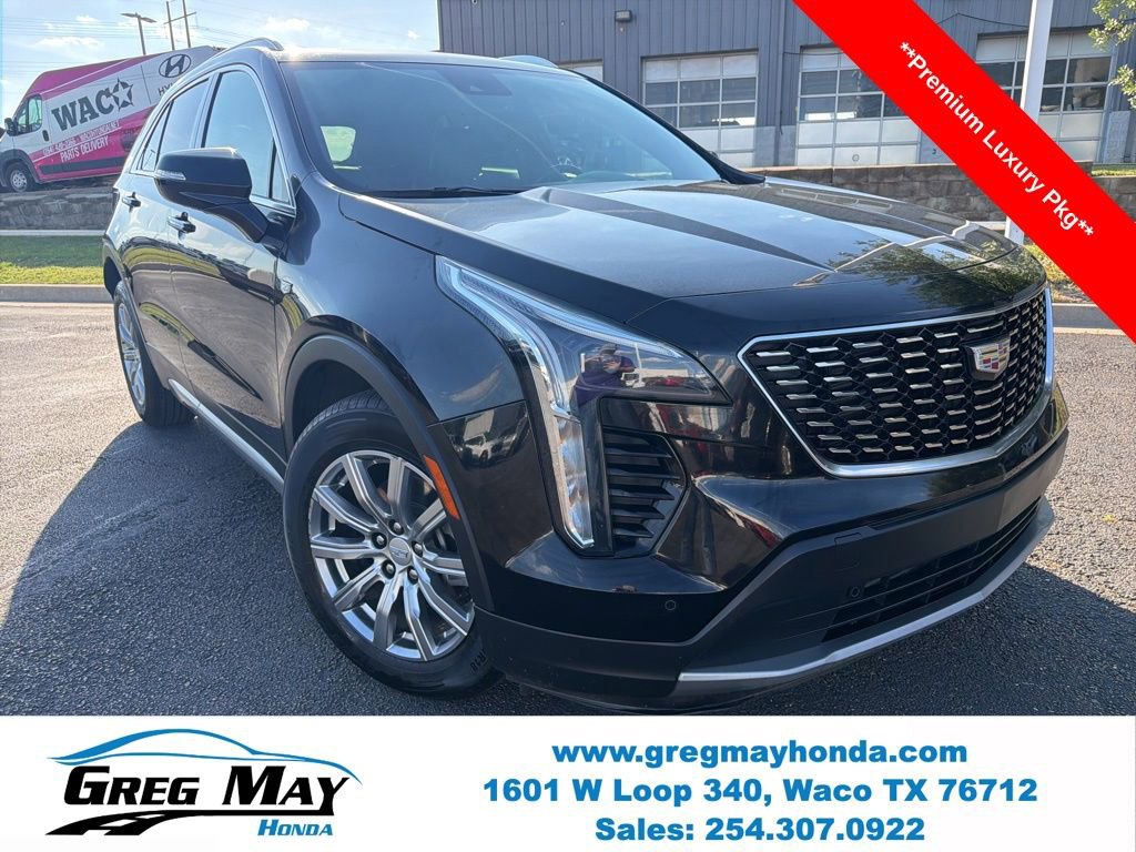 Used 2023 Cadillac XT4 Premium Luxury image 1