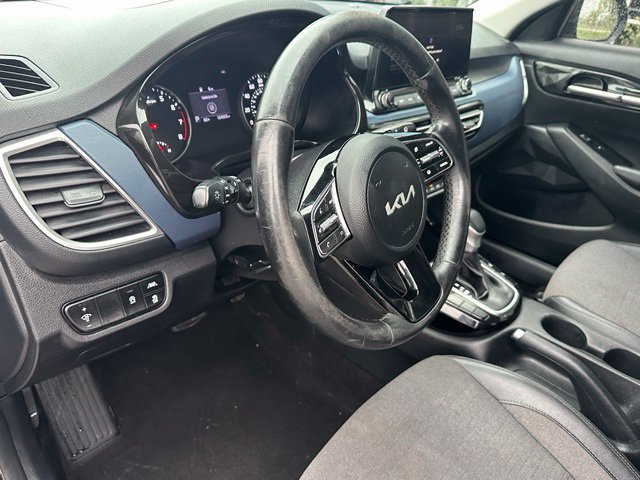Used 2022 Kia Seltos S AWD/4WD image 18