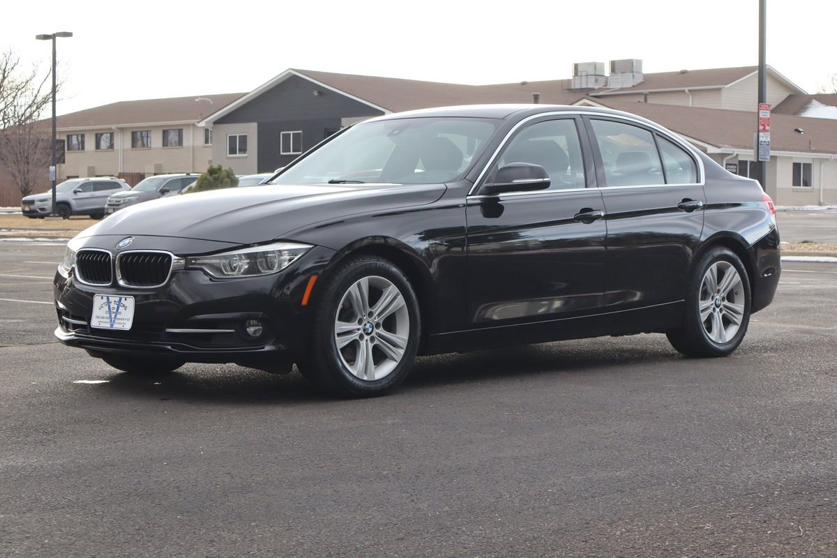 Used 2018 BMW 330i Sedan image 11