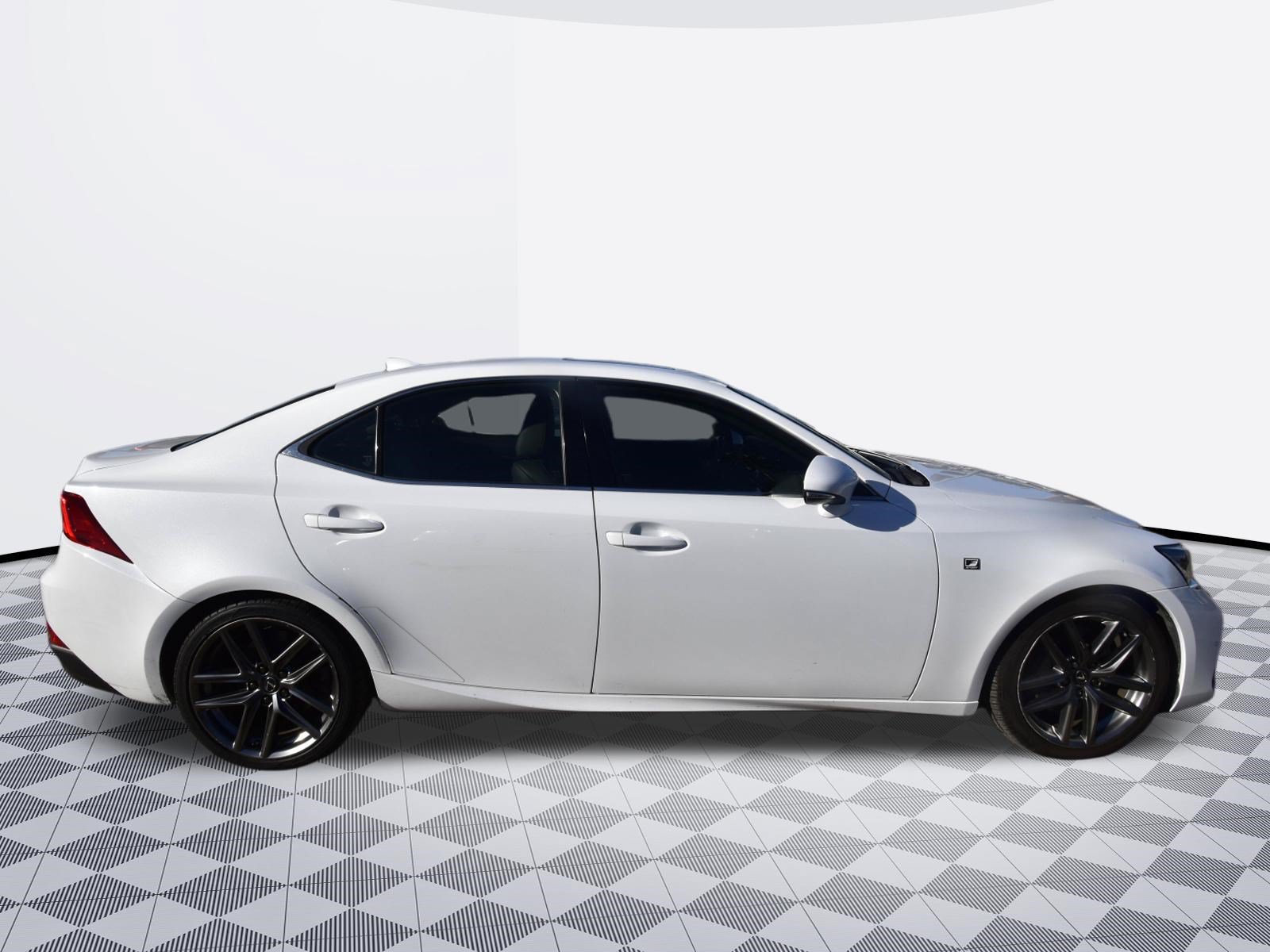 Used 2020 Lexus IS 300 F Sport w/ F Sport Package RWD image 6