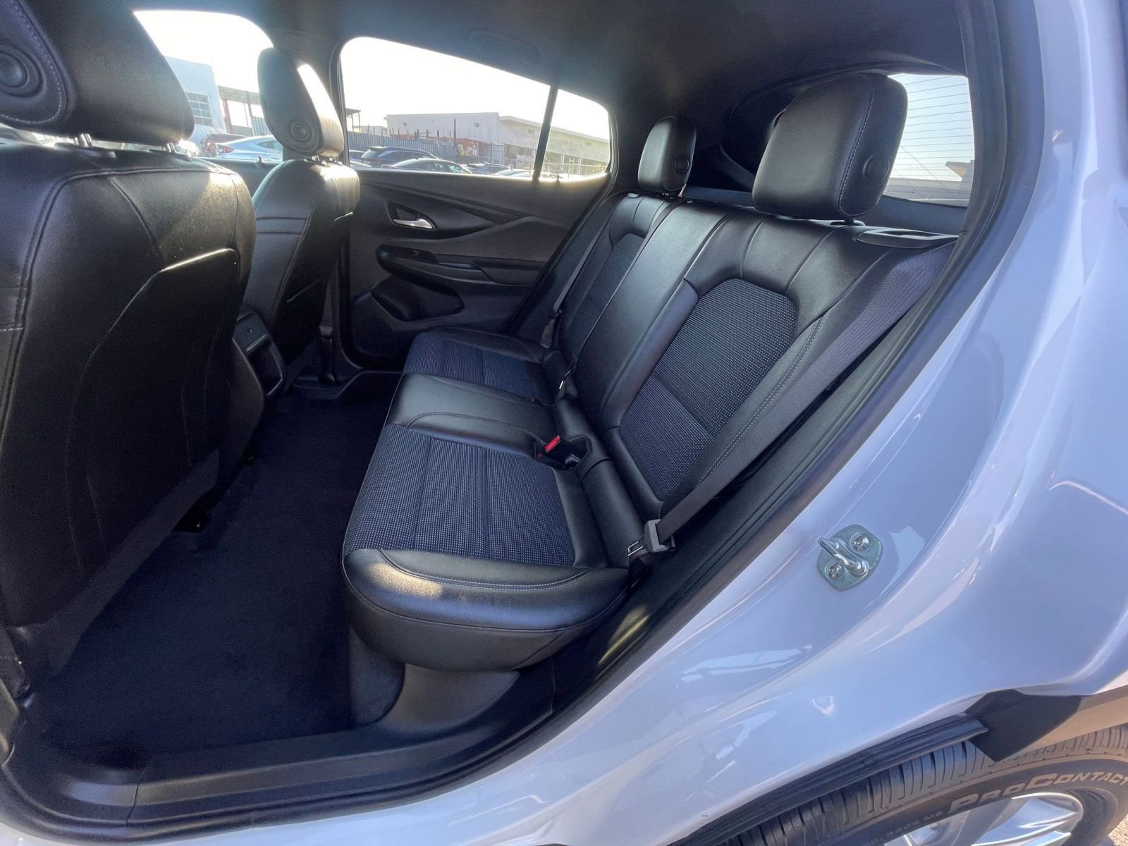 Used 2025 Buick Envista Preferred image 25