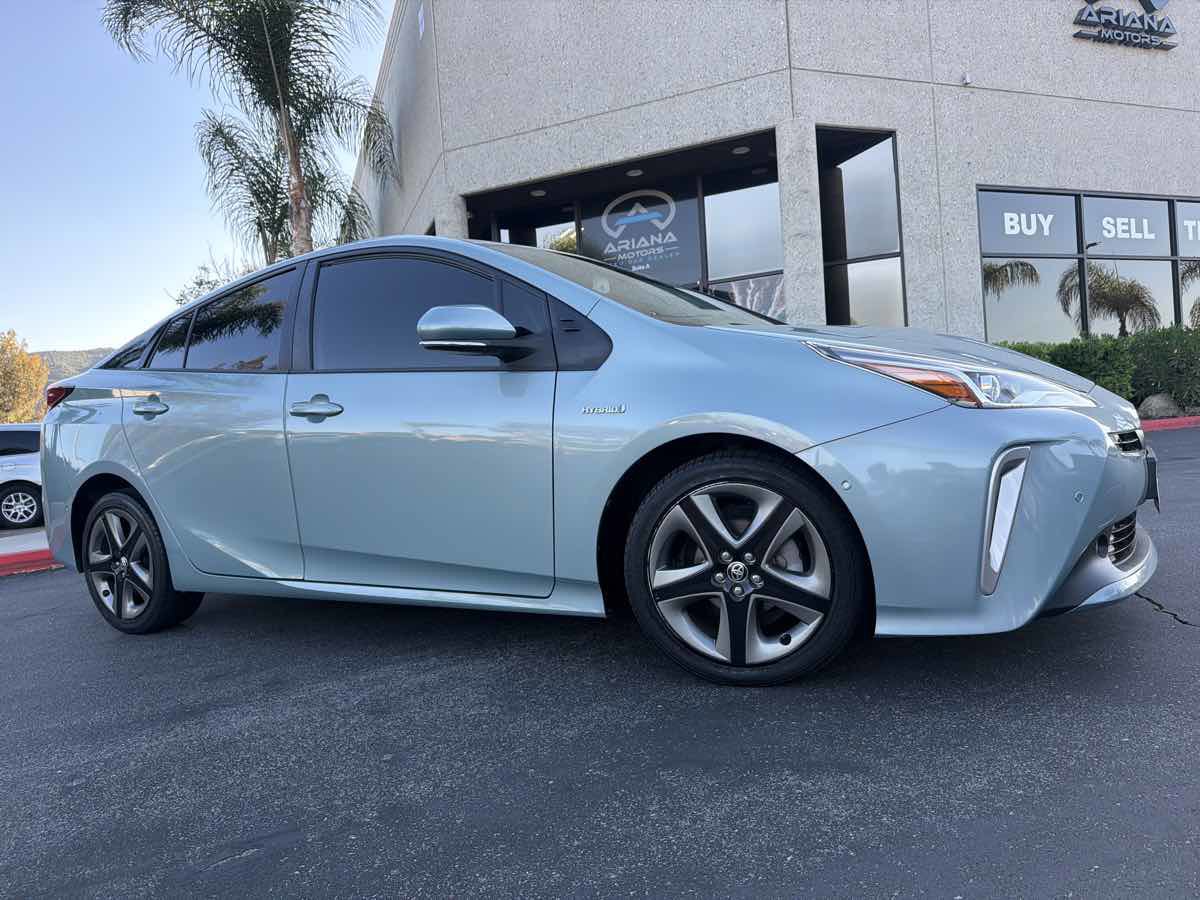 Used 2022 Toyota Prius XLE FWD image 11