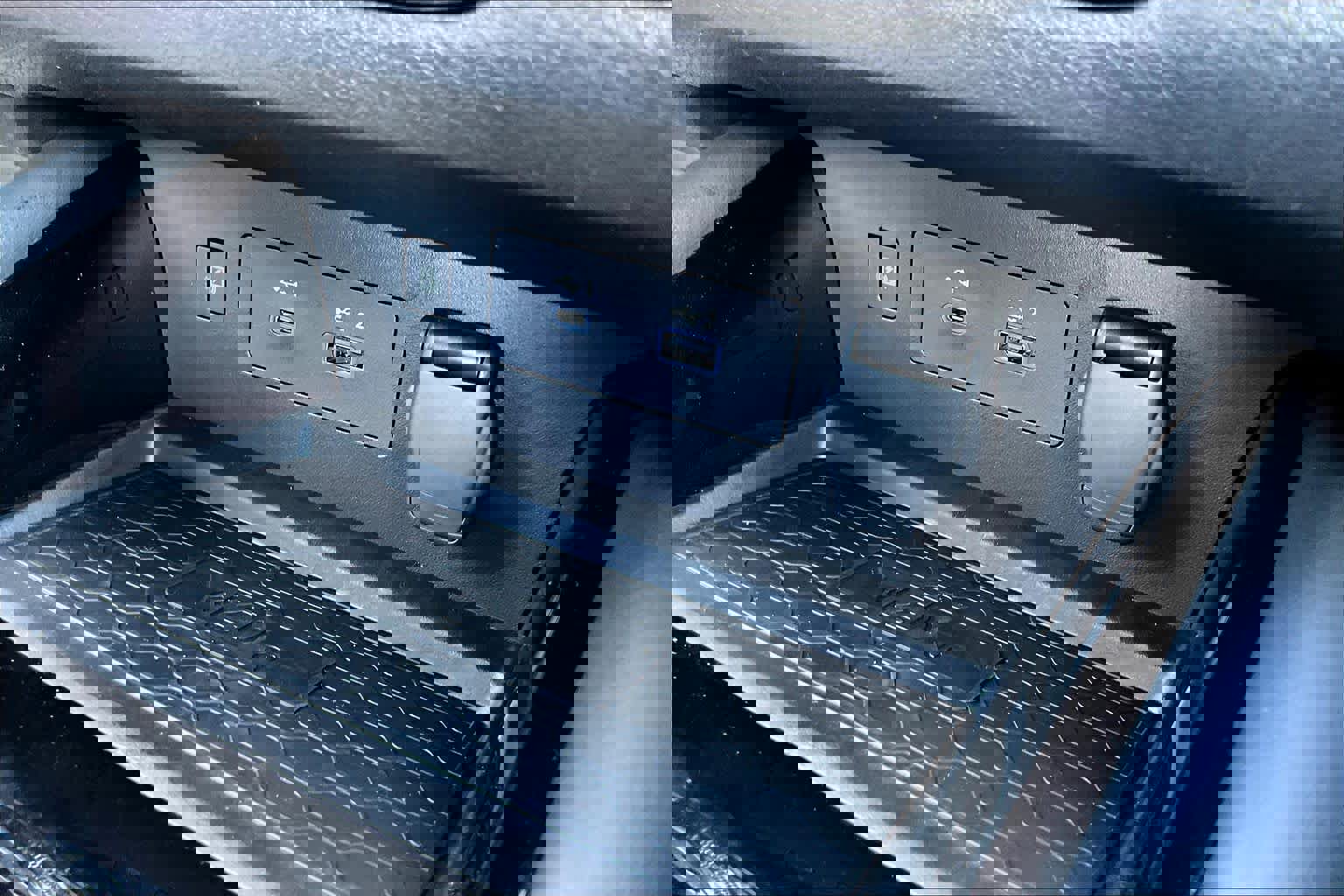 New 2025 Nissan Altima 2.5 SR image 18