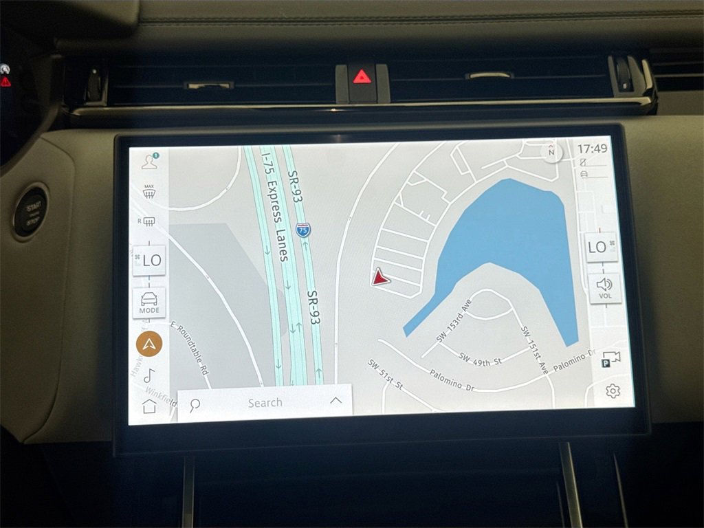 New 2026 Land Rover Range Rover Velar Dynamic SE image 13