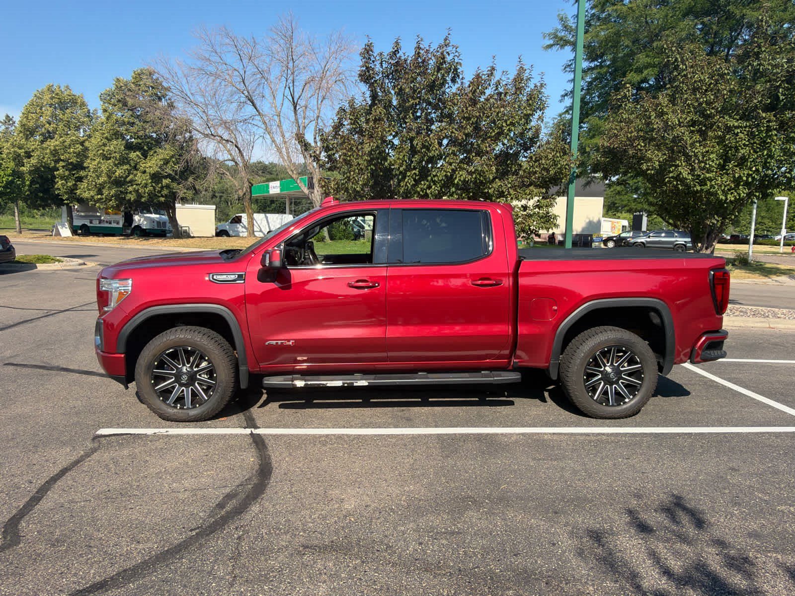 Used 2019 GMC Sierra 1500 AT4 w/ AT4 Premium Package AWD/4WD image 8