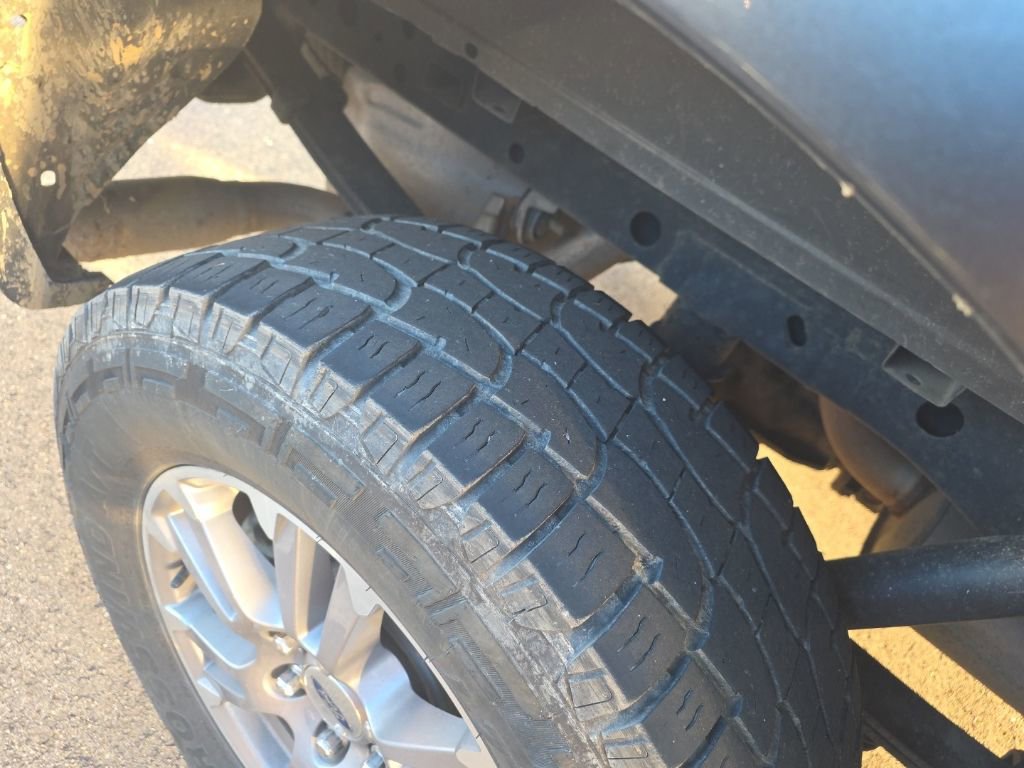 Used 2019 Ford F150 Lariat w/ Trailer Tow Package image 13