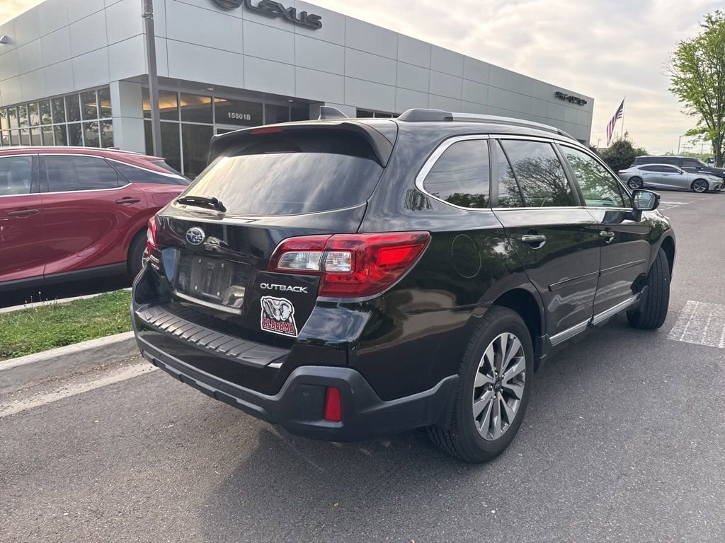 Used 2018 Subaru Outback 2.5i Touring image 7