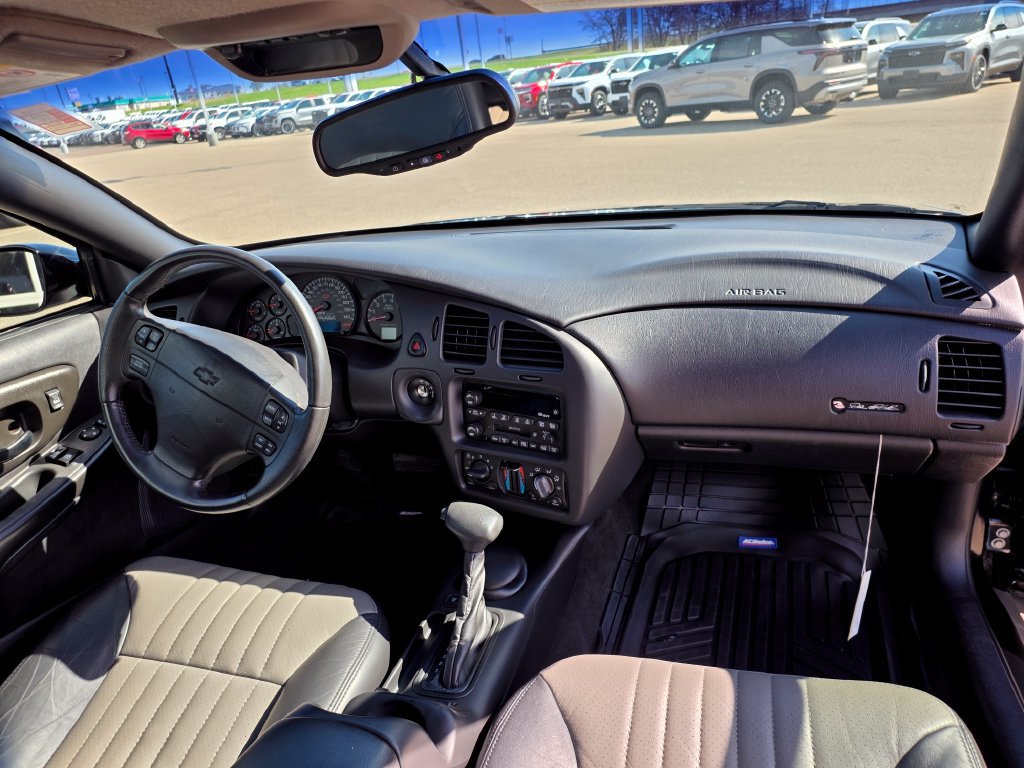 Used 2002 Chevrolet Monte Carlo SS w/ Preferred Equipment Group FWD image 13