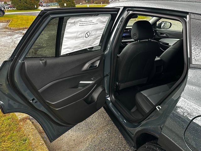 New 2026 Chevrolet Trax LT w/ Driver Confidence Package image 14
