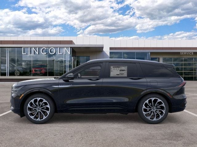 New 2026 Lincoln Nautilus Reserve AWD/4WD image 3
