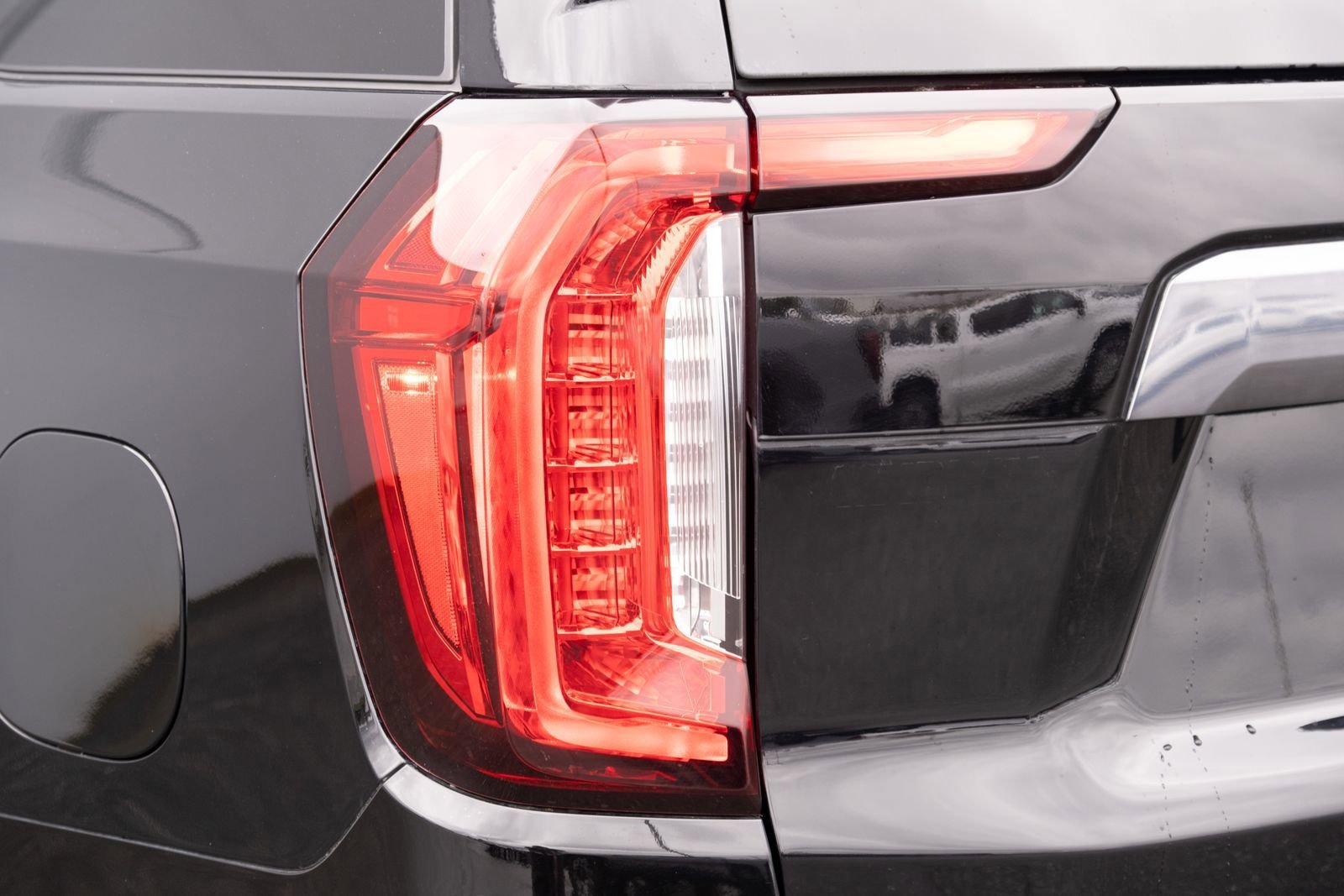 Used 2023 GMC Yukon AT4 w/ AT4 Premium Plus Package image 27