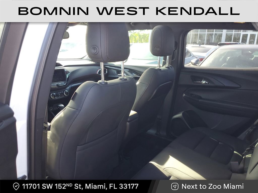 Used 2021 Chevrolet TrailBlazer RS w/ Sun and Liftgate Package image 17