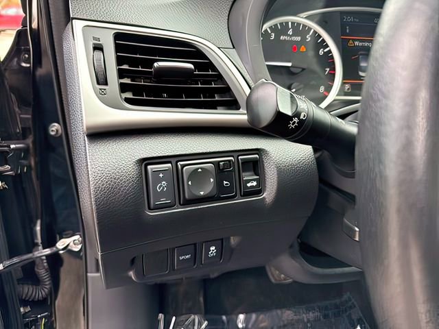 Used 2019 Nissan Sentra SR image 19