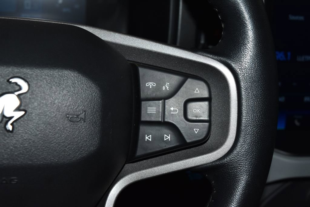 Used 2023 Ford Bronco Badlands image 9