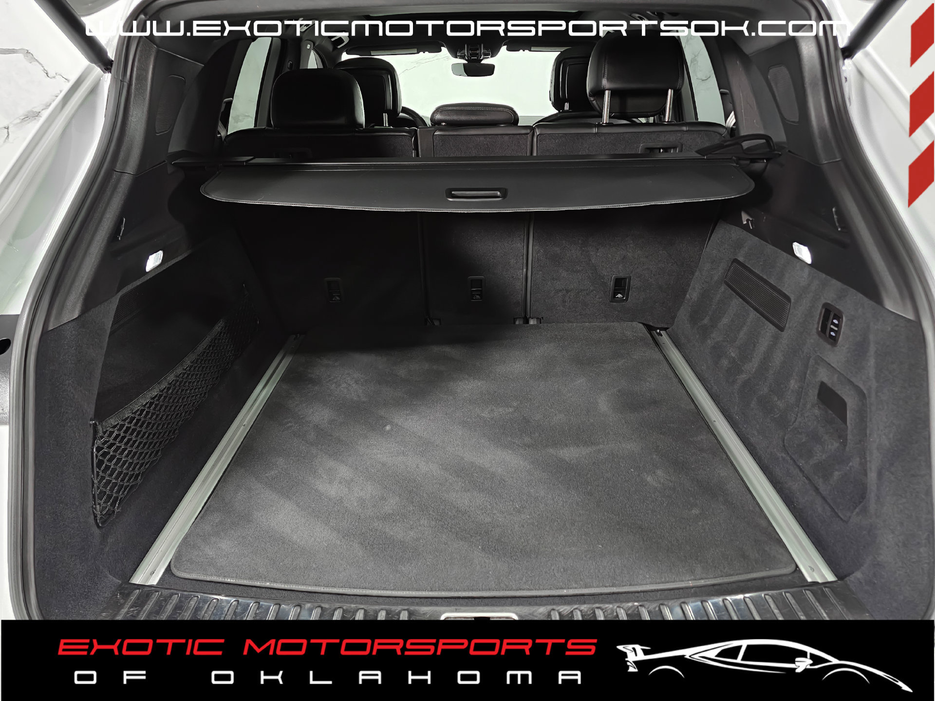 Used 2023 Porsche Cayenne S Platinum AWD/4WD image 12