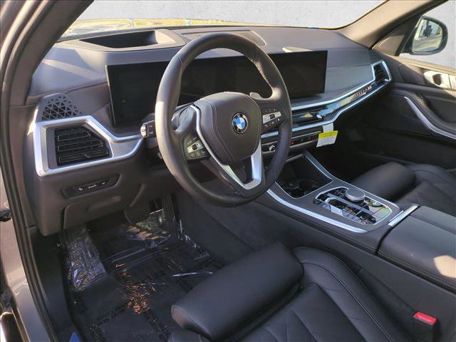 Certified 2025 BMW X5 xDrive40i w/ Parking Assistance Package image 10