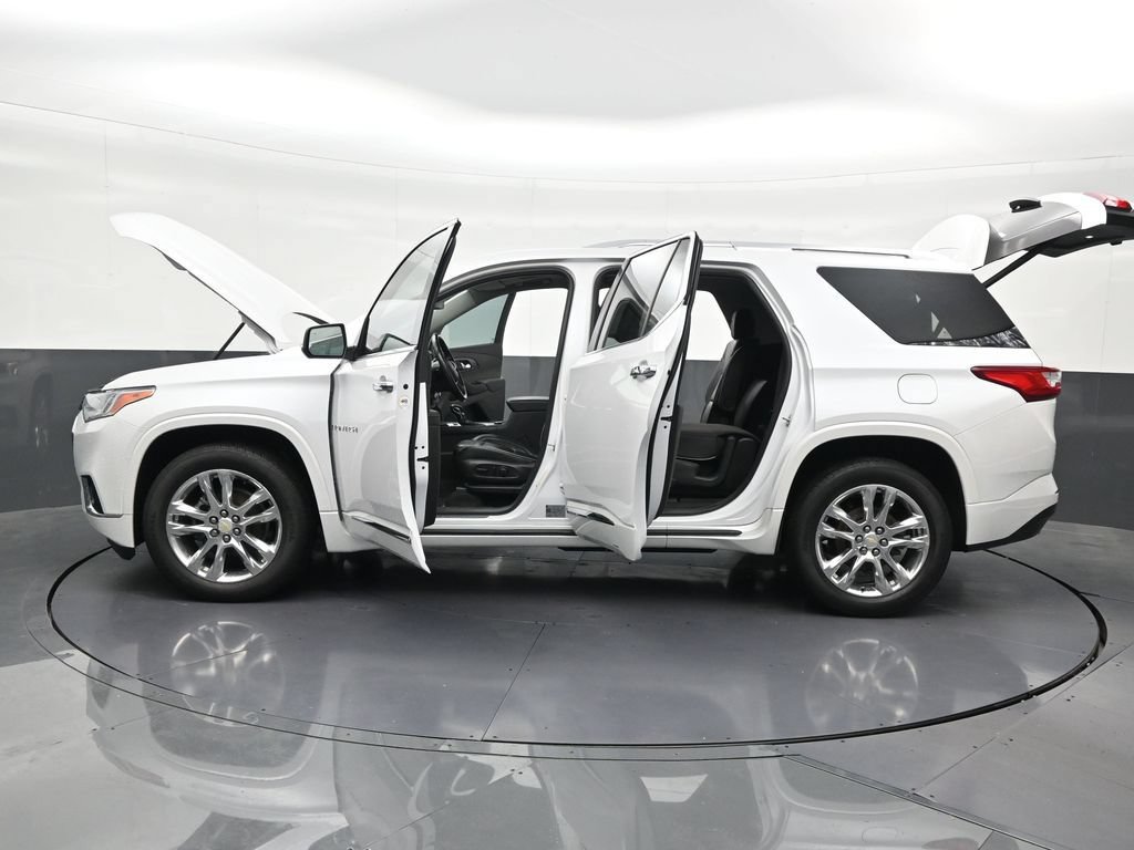 Used 2021 Chevrolet Traverse High Country FWD image 34