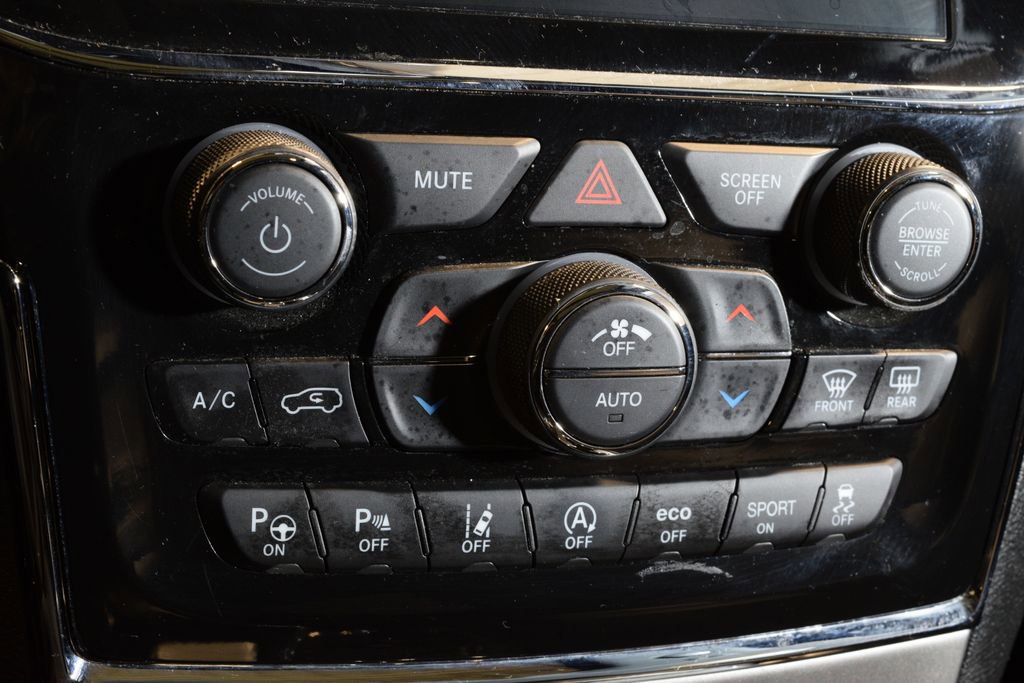 Used 2021 Jeep Grand Cherokee Limited w/ Quick Order Package 28K 80th AWD/4WD image 25