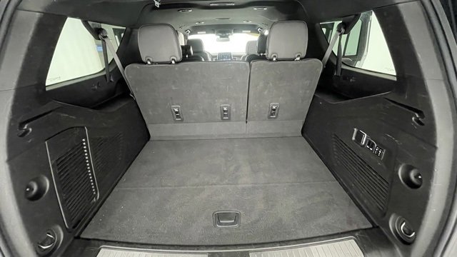 Used 2023 Chevrolet Suburban Premier image 46