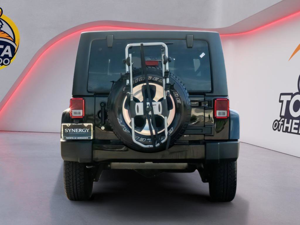 Used 2017 Jeep Wrangler Unlimited Sahara w/ Connectivity Group AWD/4WD image 6