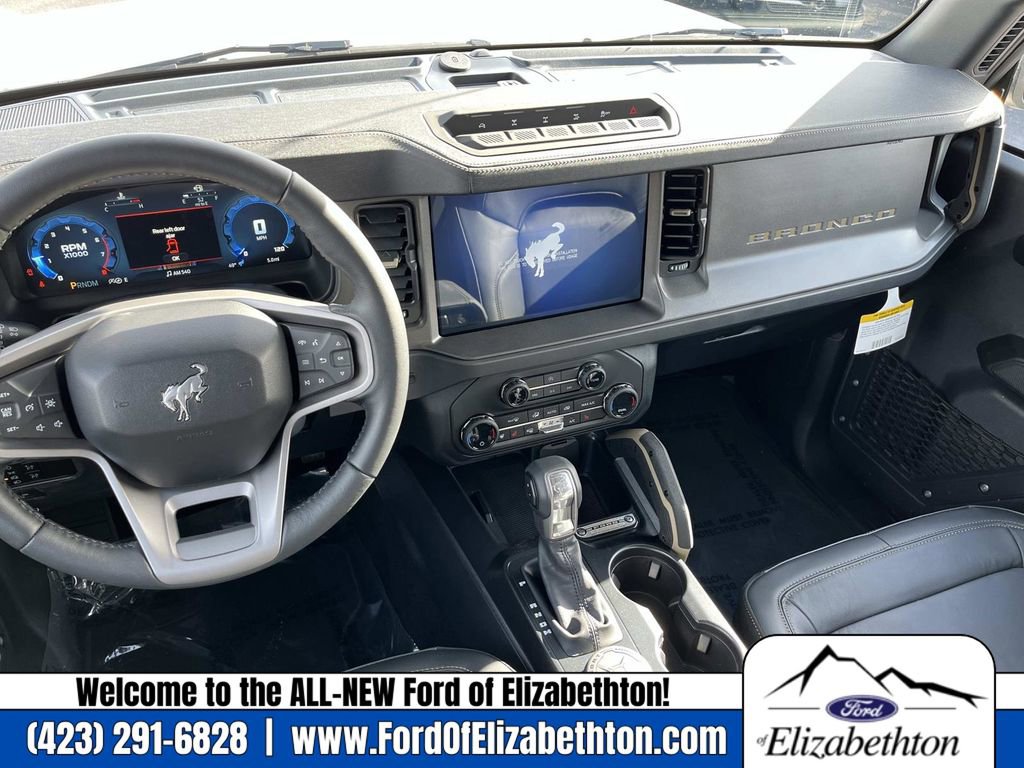 New 2025 Ford Bronco Badlands image 13