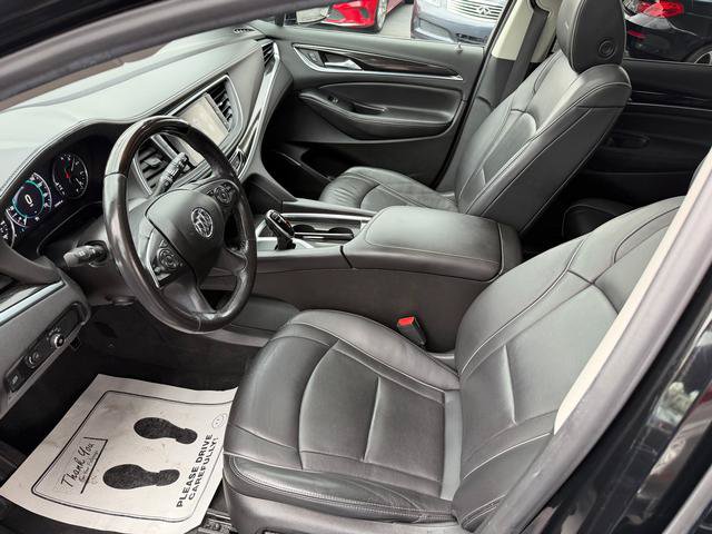 Used 2019 Buick Enclave Avenir w/ Avenir Technology Package AWD/4WD image 6