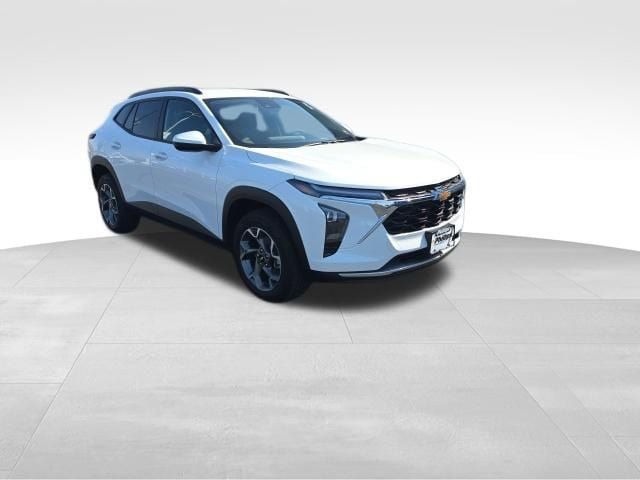 Certified 2025 Chevrolet Trax LT FWD image 7