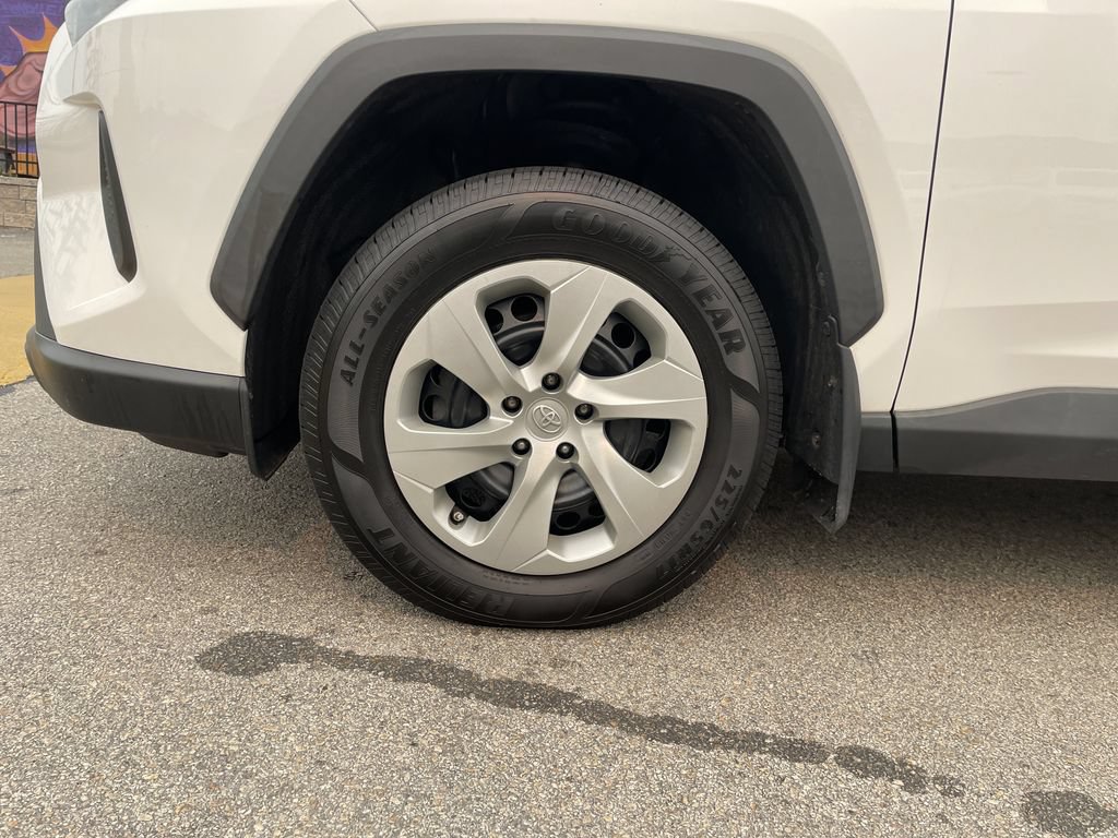Certified 2020 Toyota RAV4 LE w/ All Weather Liner Package AWD/4WD image 9