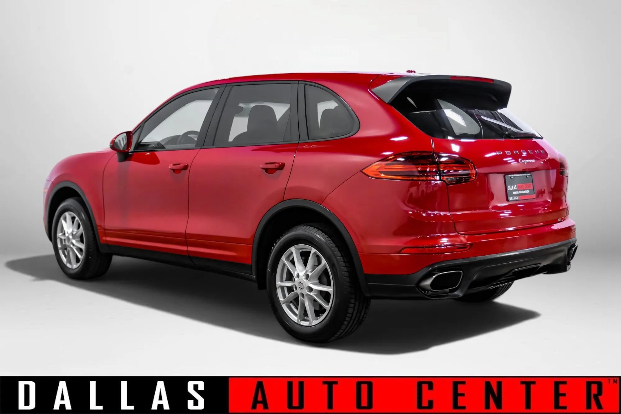 Used 2016 Porsche Cayenne AWD/4WD image 6