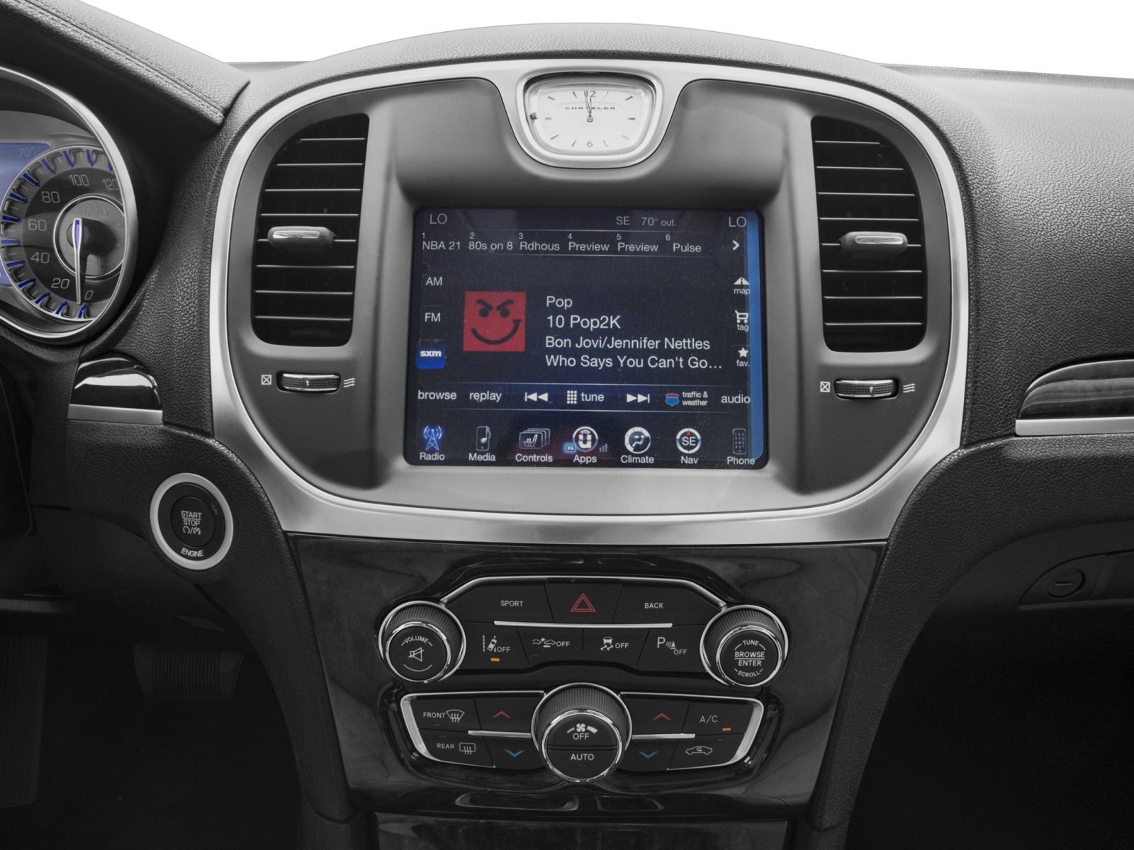 Used 2017 Chrysler 300 C RWD image 7