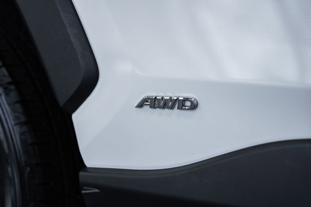 Used 2025 Toyota RAV4 XLE image 15