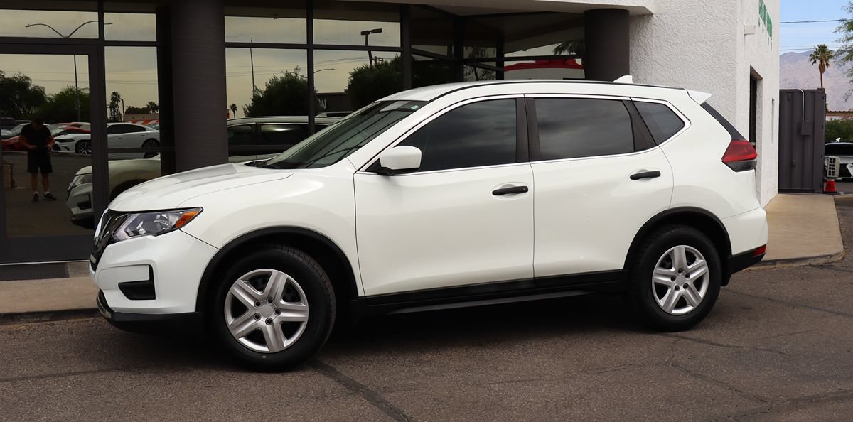 Used 2018 Nissan Rogue S FWD image 4