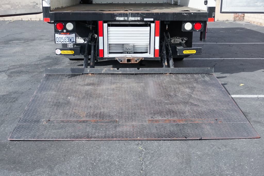 Used 2015 Ford F550 2WD Regular Cab Super Duty image 18