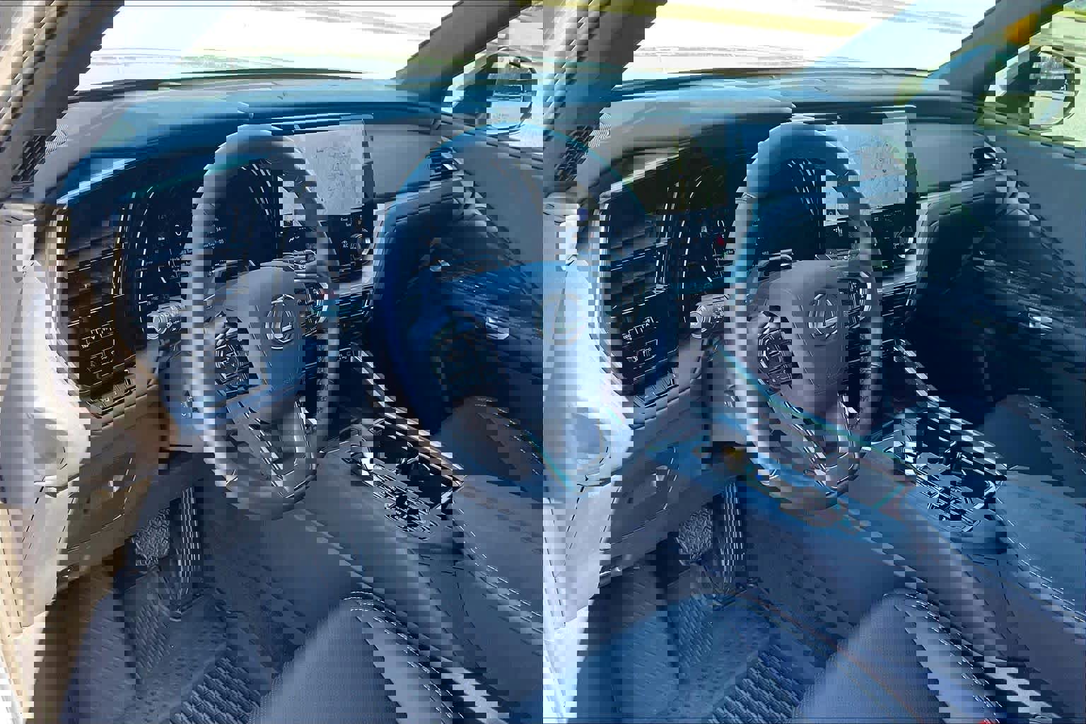 Used 2025 Lexus TX 350 Premium w/ Technology Package image 18