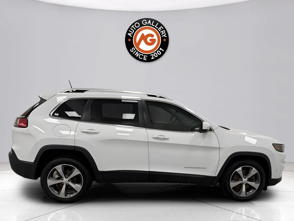 Used 2020 Jeep Cherokee Limited w/ Technology Group FWD image 2