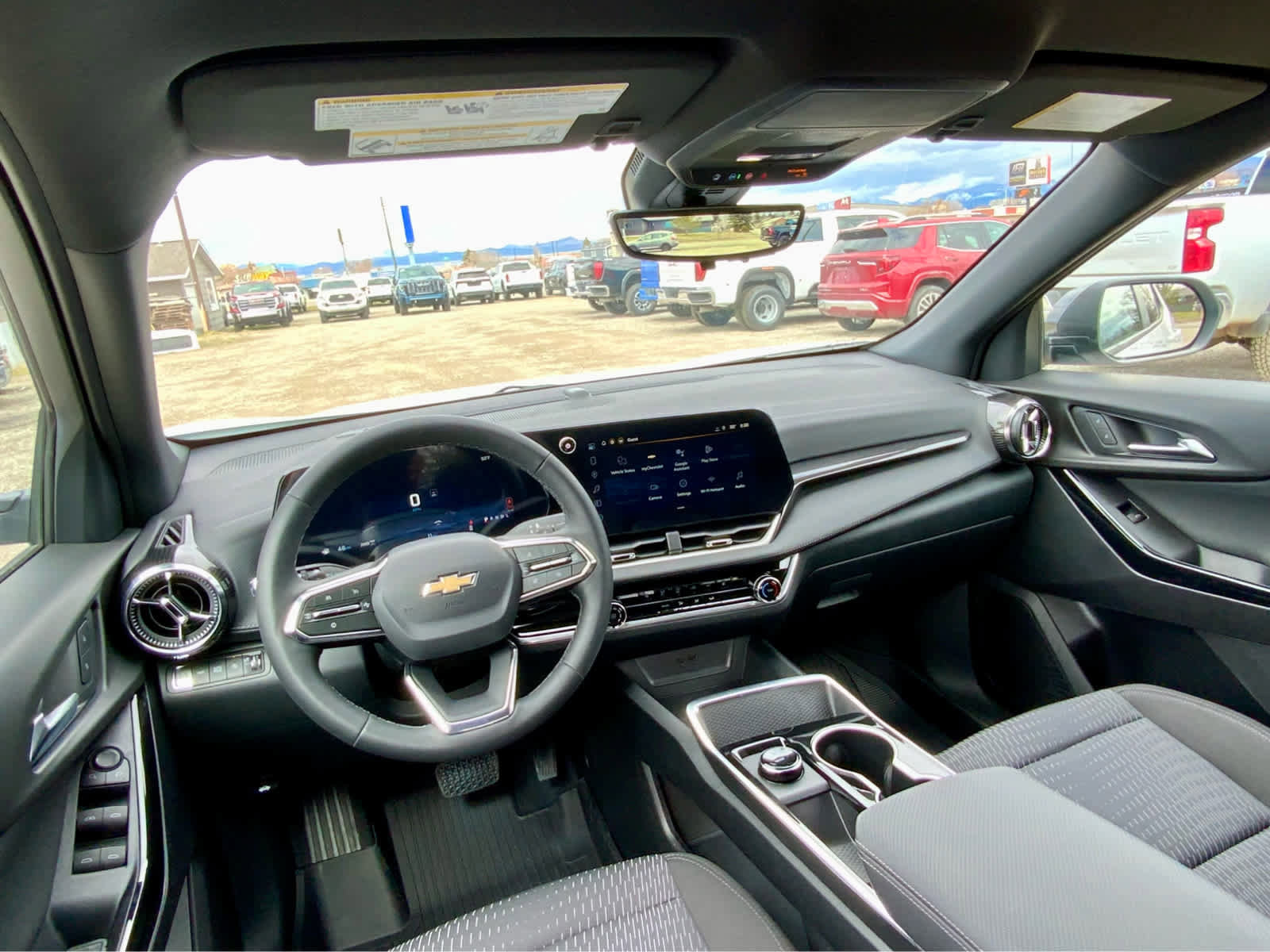 New 2026 Chevrolet Equinox LT w/ Safety and Technology Package AWD/4WD image 32