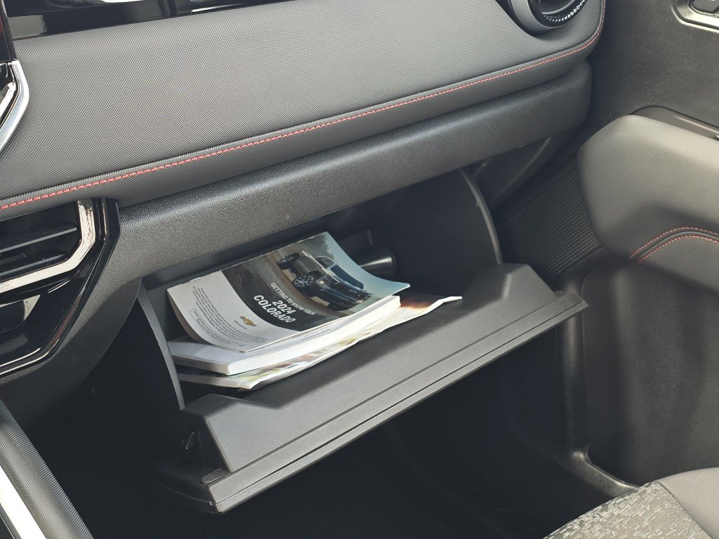 Certified 2024 Chevrolet Colorado Z71 w/ Z71 Convenience Package 2 image 33