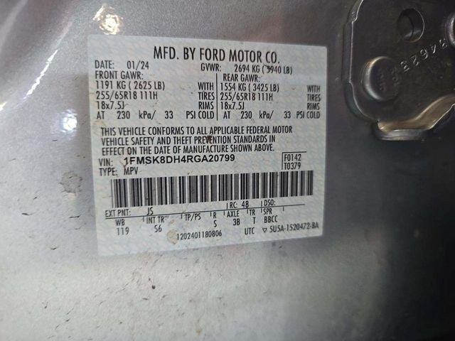 Used 2024 Ford Explorer XLT w/ Equipment Group 202A AWD/4WD image 6