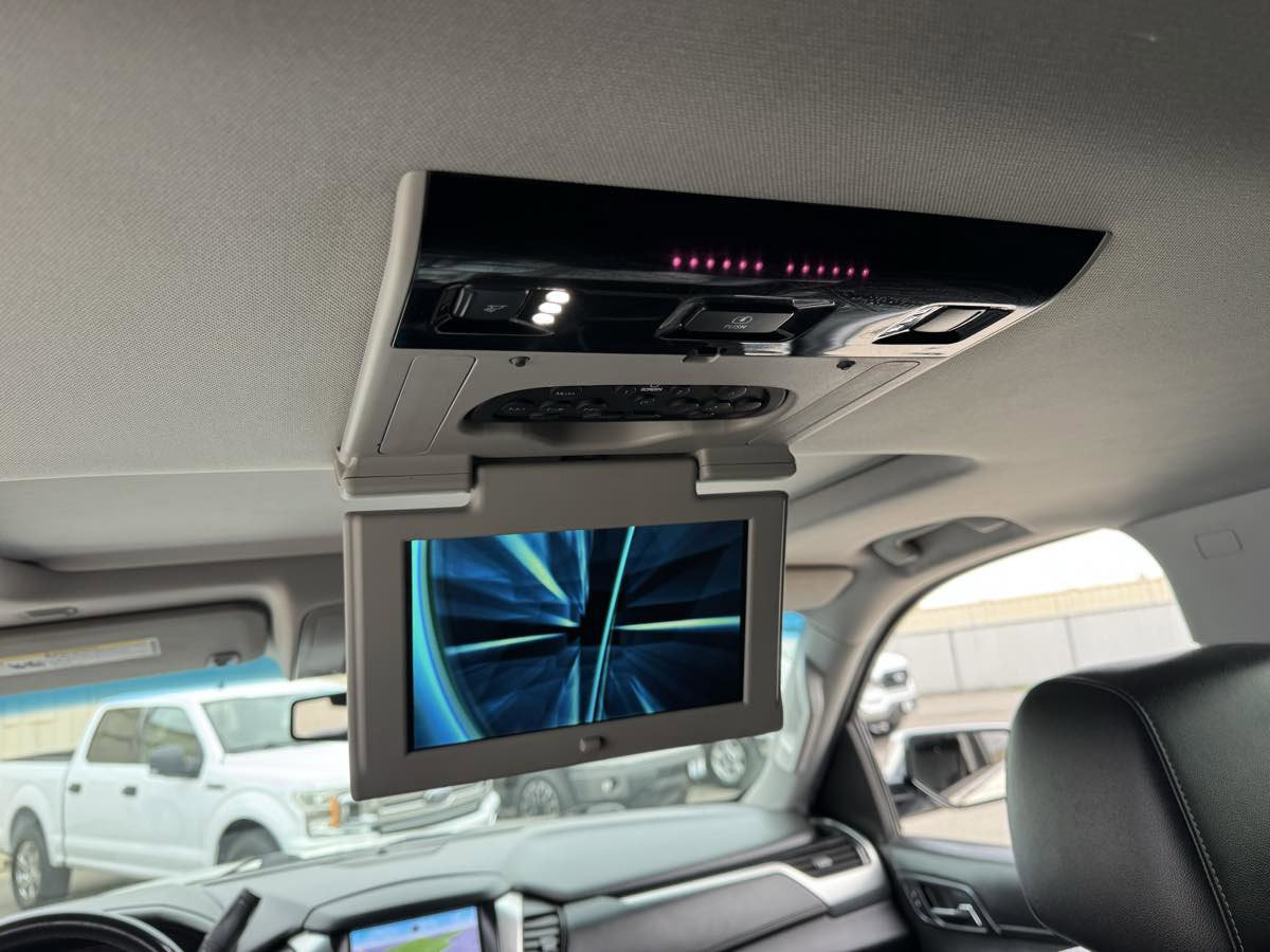 Used 2015 Chevrolet Tahoe LTZ image 27